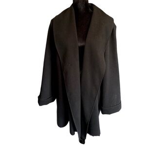 Laura Plus Lightweight Mid-length Coat